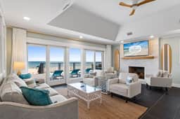 Beachfront Breeze - Image 4