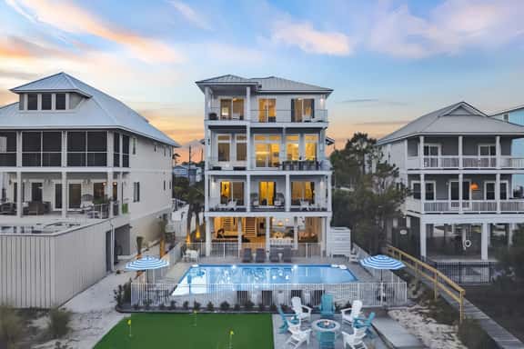 Tides Beach House - Image 1