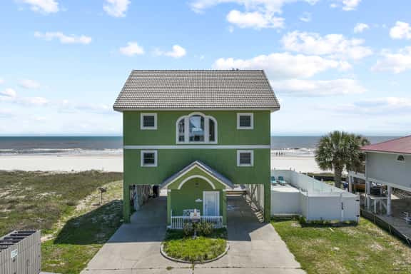 Beach Retreat - Image 1