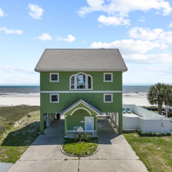 Beach Retreat - Image 1
