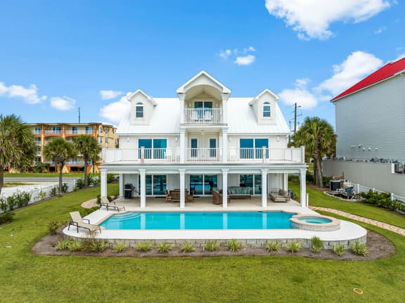 Luxury By The Sea